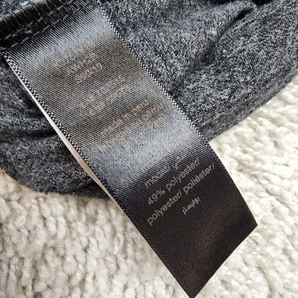 John Varvatos Star Collection Heather Grey Henley Button size Medium M Clean USA - Picture 6 of 7